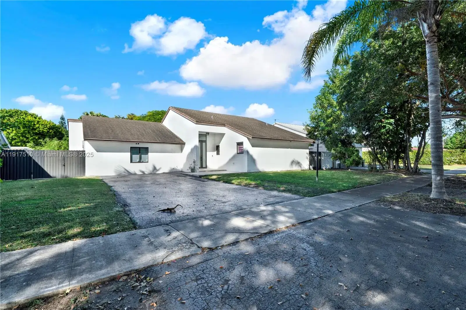 5 bedroom 3 bath Residential for sale at 12221 SW 93rd St, Miami FL 33186