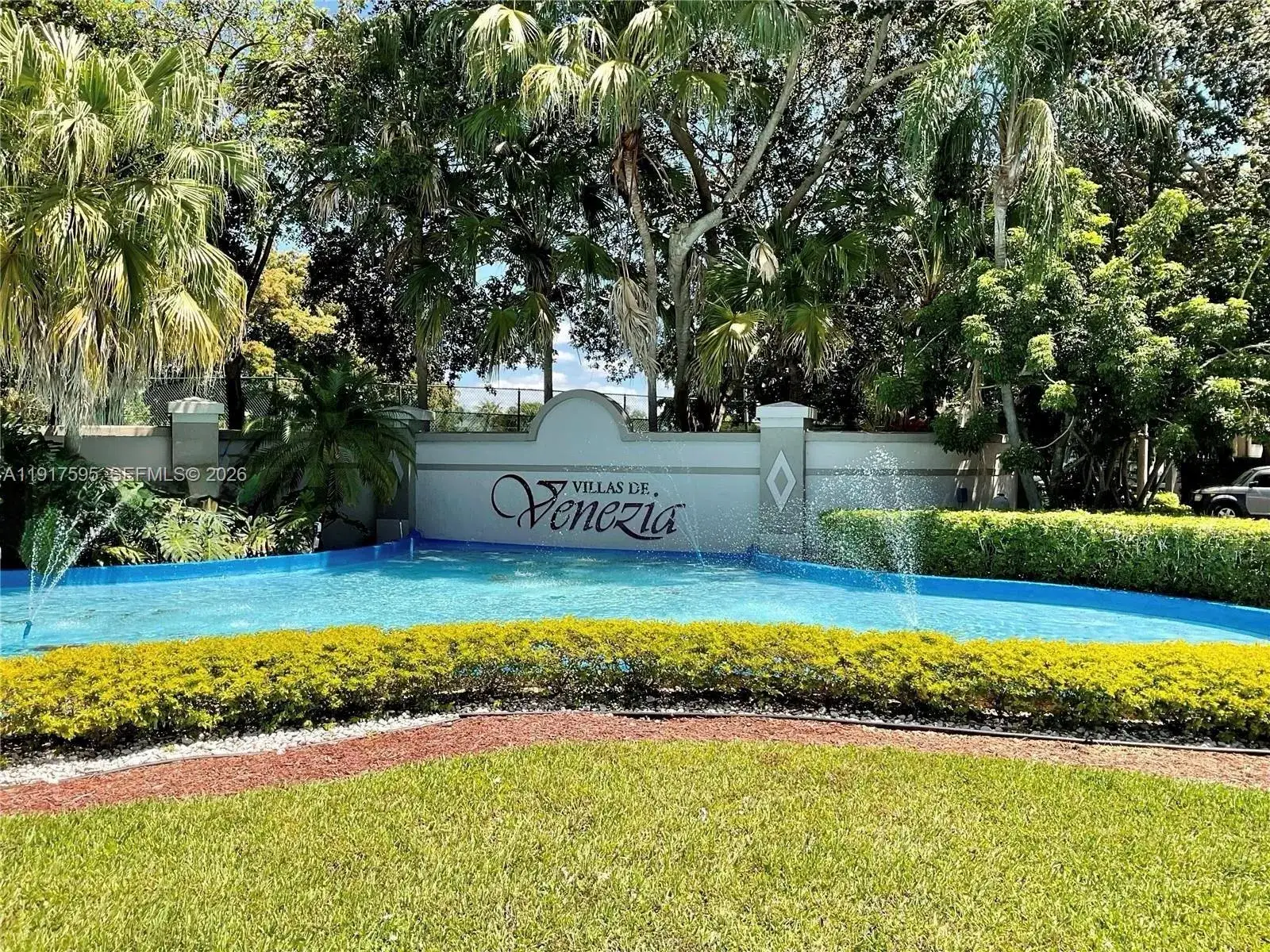 2 bedroom 2 bath Residential for sale at 9846 Nob Hill Ln # 9846, Sunrise FL 33351