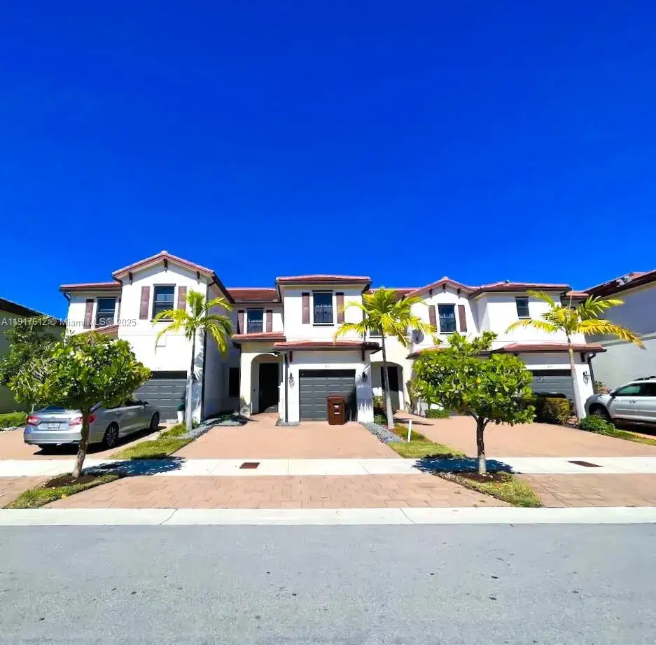 3 bedroom 2 bath Residential for sale at 3435 W 105th Pl, Hialeah FL 33018