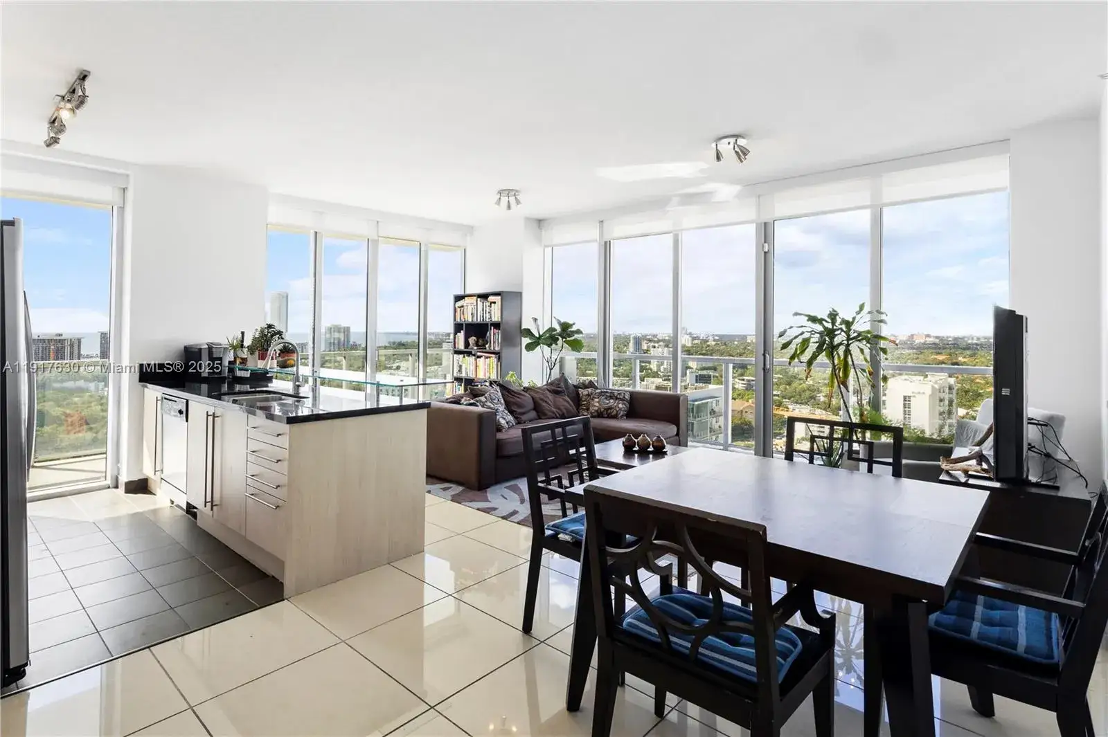 2 bedroom 2 bath Residential for sale at 79 SW 12th St, Miami FL 33130
