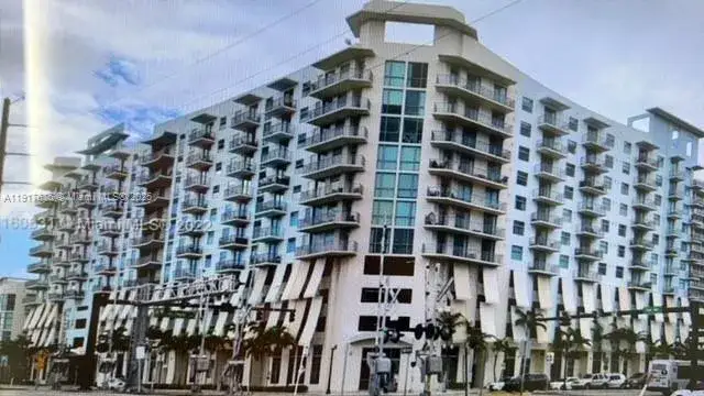 2 bedroom 2 bath Residential Lease for rent at 140 S Dixie Hwy # 507, Hollywood FL 33020