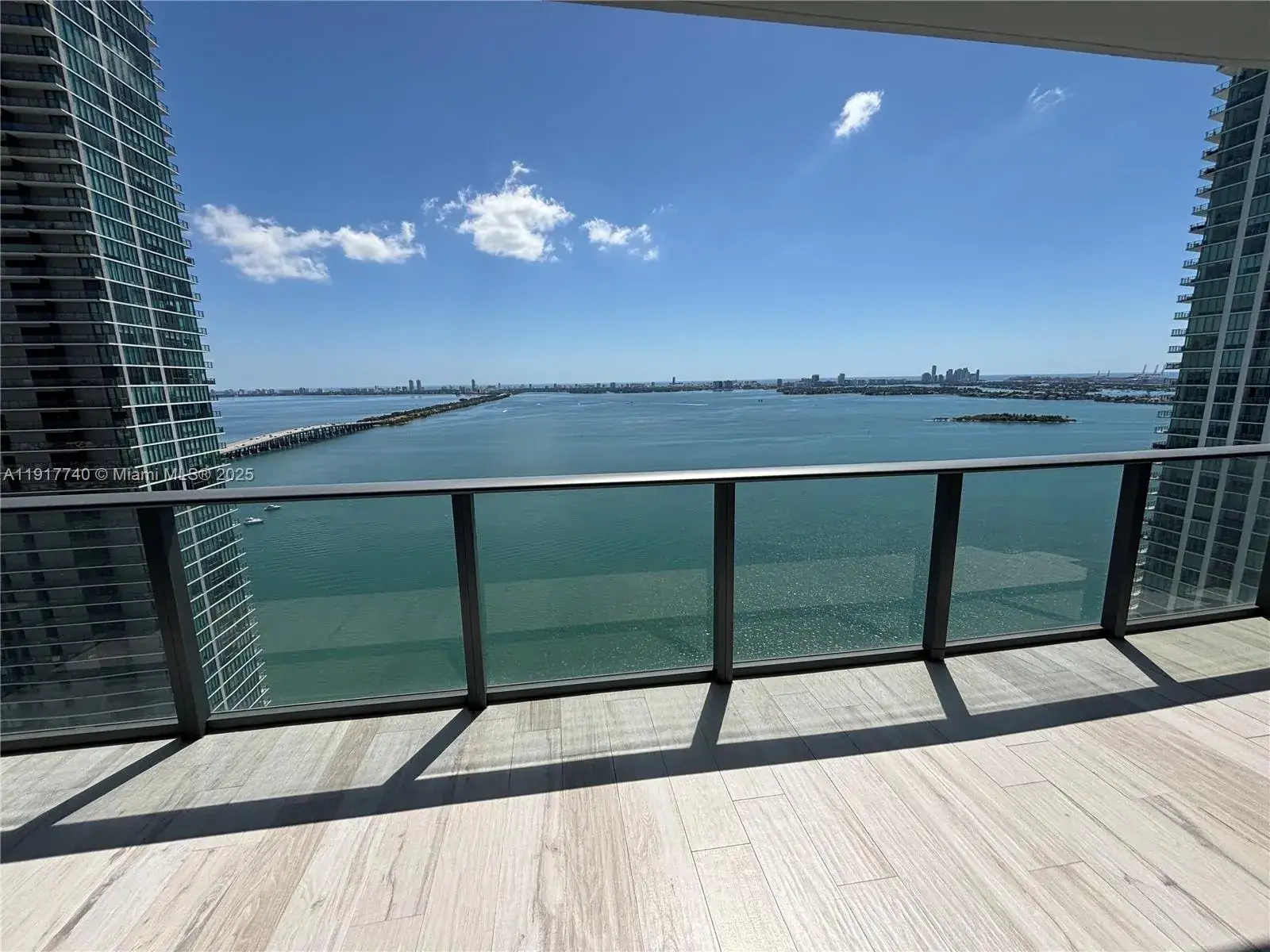 2 bedroom 3 bath Residential Lease for rent at 480 NE 31st St # 3105, Miami FL 33137