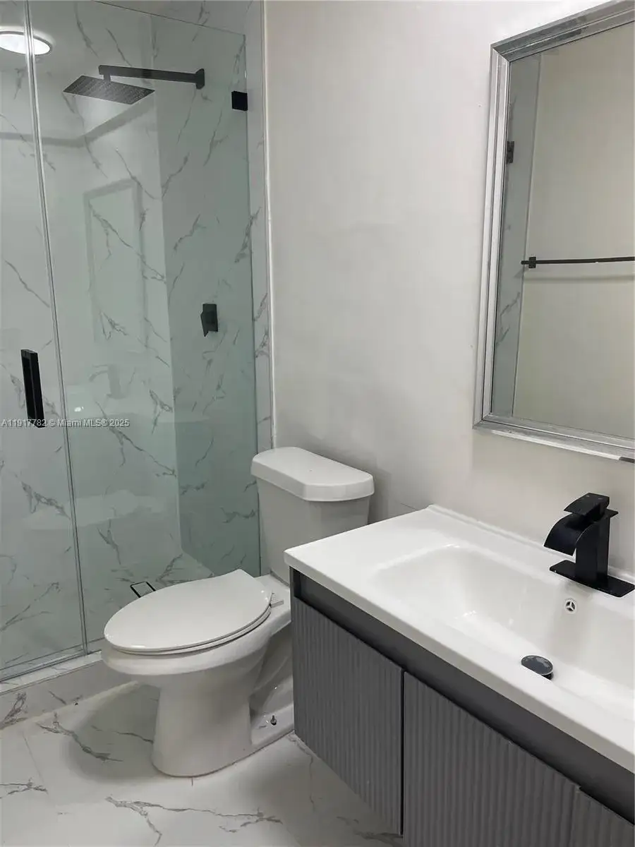 2 bedroom 2 bath Residential Lease for rent at 7328 SW 82nd St # B213, Miami FL 33143
