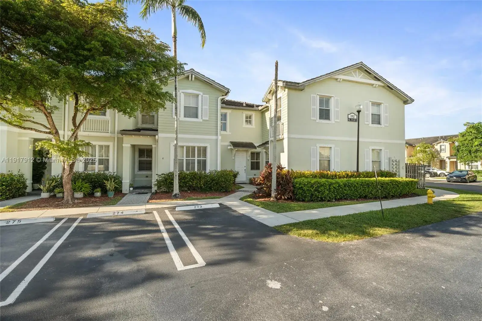 3 bedroom 3 bath Residential for sale at 152 SE 29th Ave # 9, Homestead FL 33033