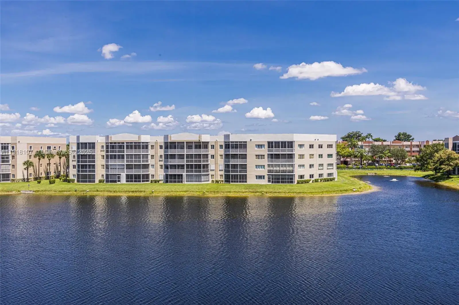 2 bedroom 2 bath Residential for sale at 7702 Trent Dr # 408, Tamarac FL 33321