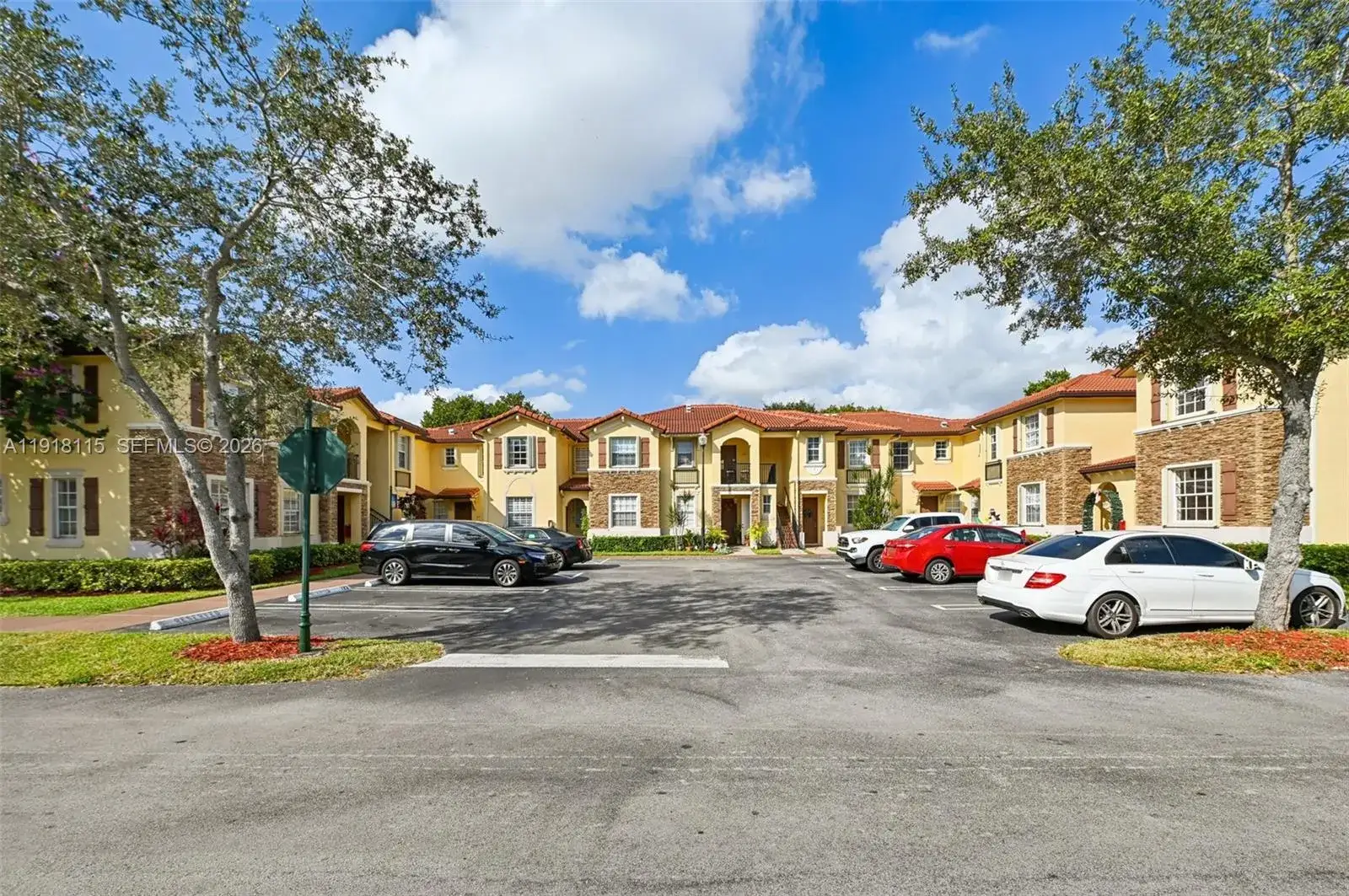 3 bedroom 2 bath Residential for sale at 1490 NE 33rd Rd # 18, Homestead FL 33033