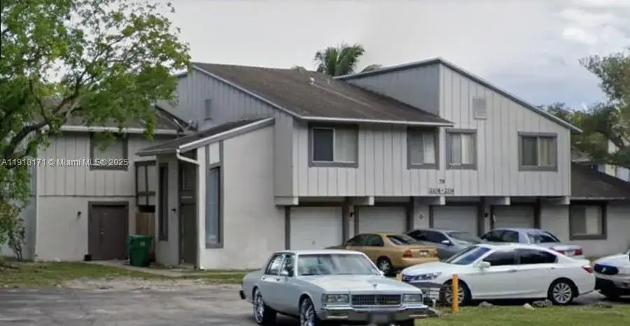 2 bedroom 1 bath Residential for sale at 2108 NW 59th Ter # A, Lauderhill FL 33313