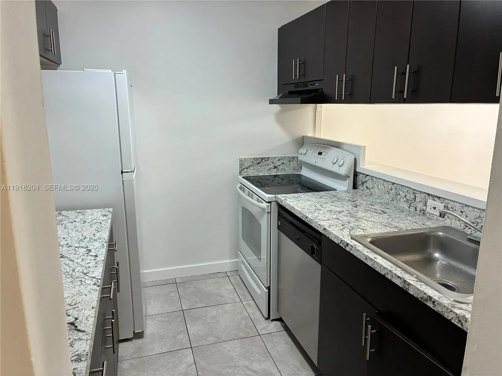 2 bedroom 1 bath Residential for sale at 10801 SW 109th Ct # D203, Miami FL 33176