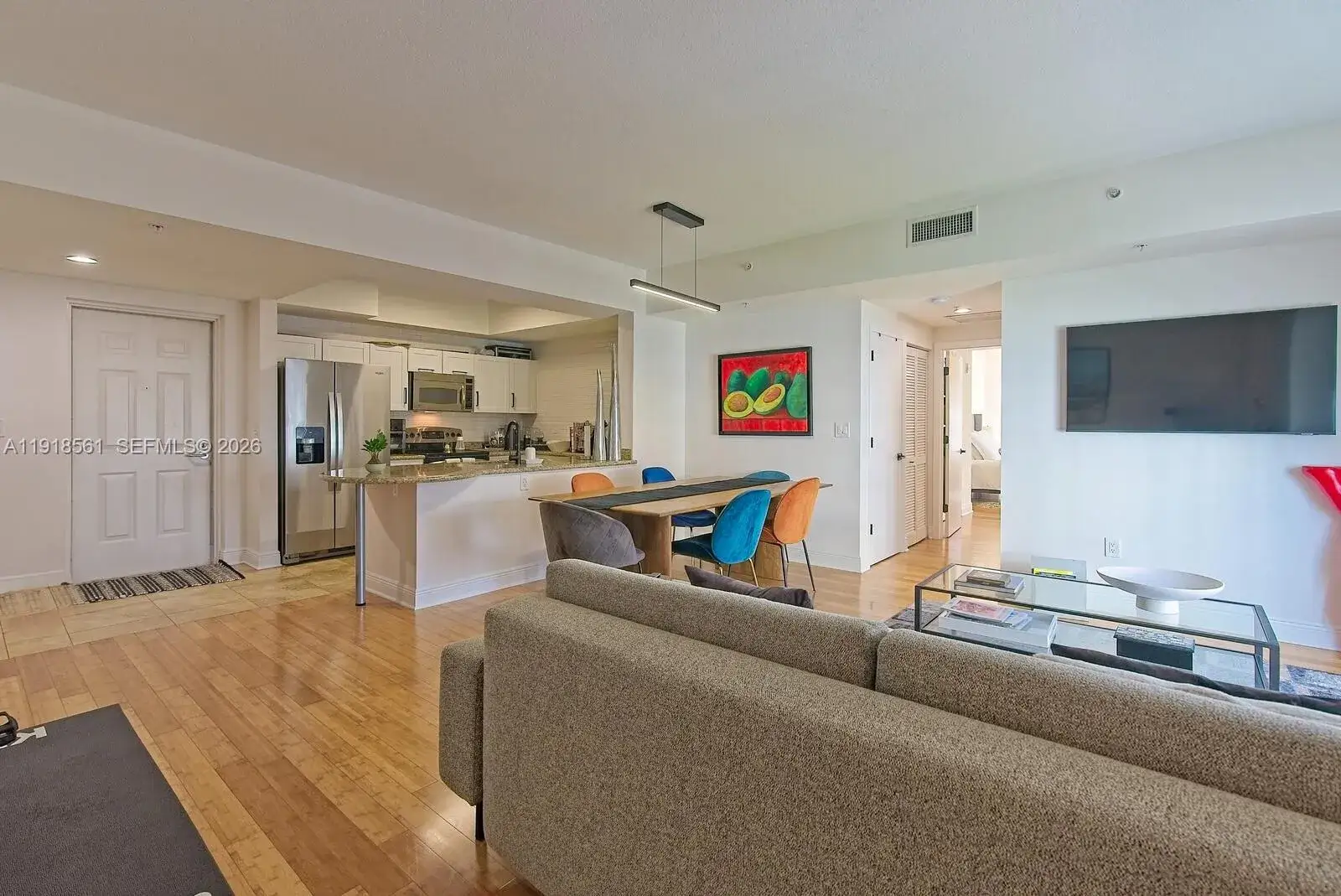 1 bedroom 1 bath Residential for sale at 7285 SW 90th St # D613, Miami FL 33156