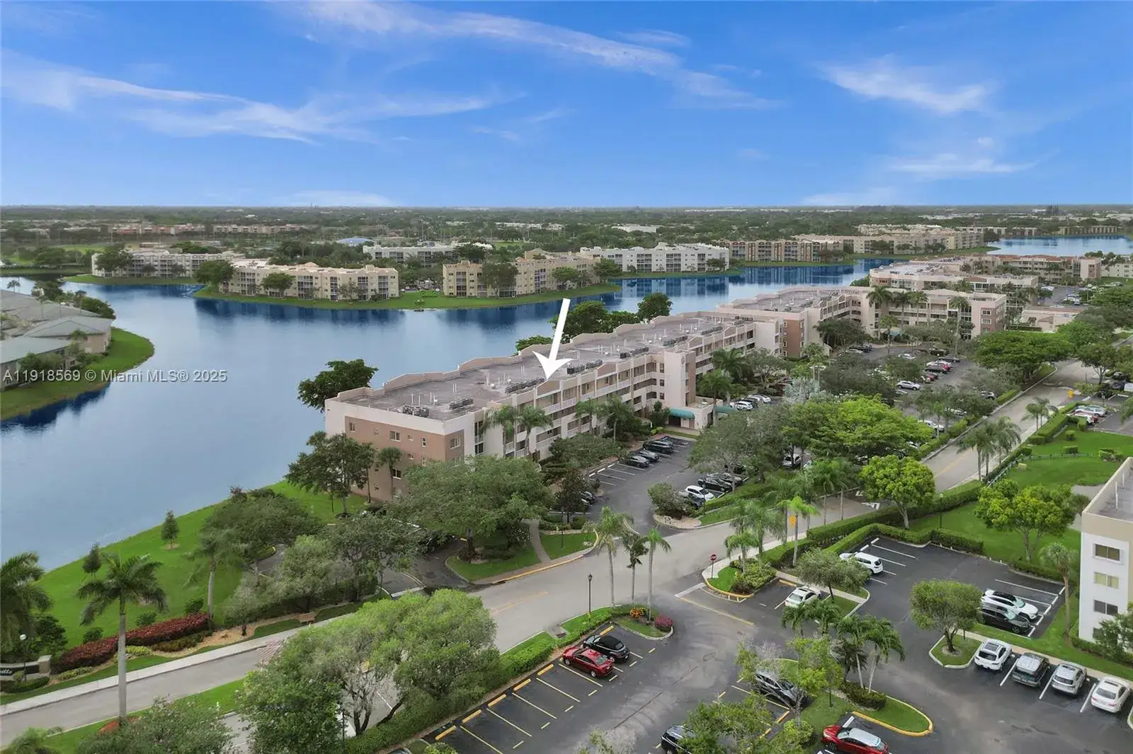 2 bedroom 2 bath Residential for sale at 7760 Granville Dr # 303, Tamarac FL 33321
