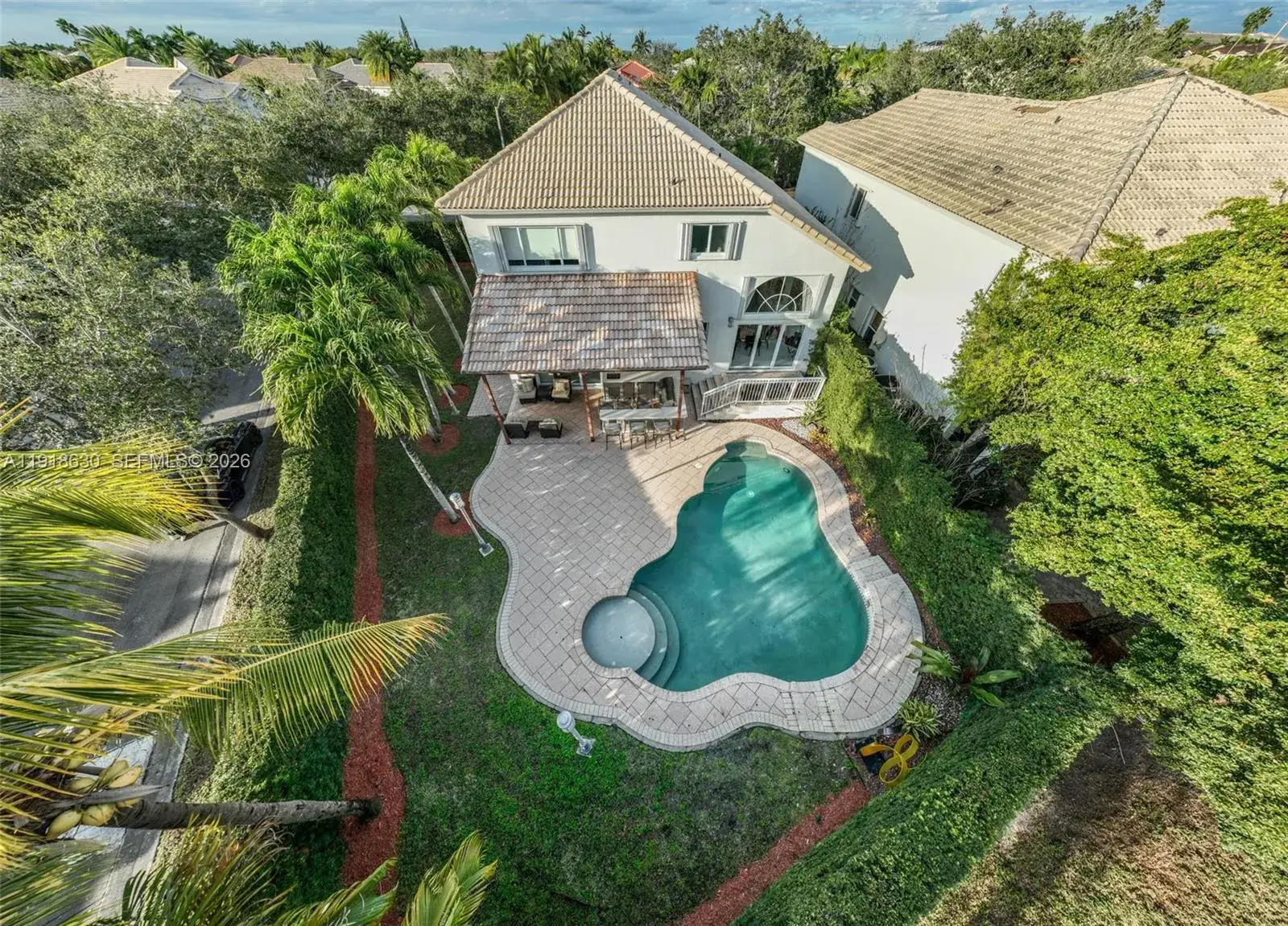 4 bedroom 3 bath Residential for sale at 10794 NW 70th St, Doral FL 33178
