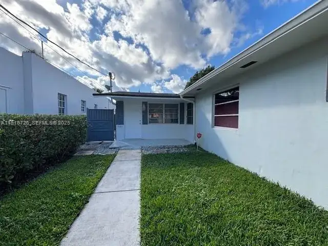 3 bedroom 2 bath Residential Lease for rent at 3652 SW 22nd Ter # 3652, Miami FL 33145