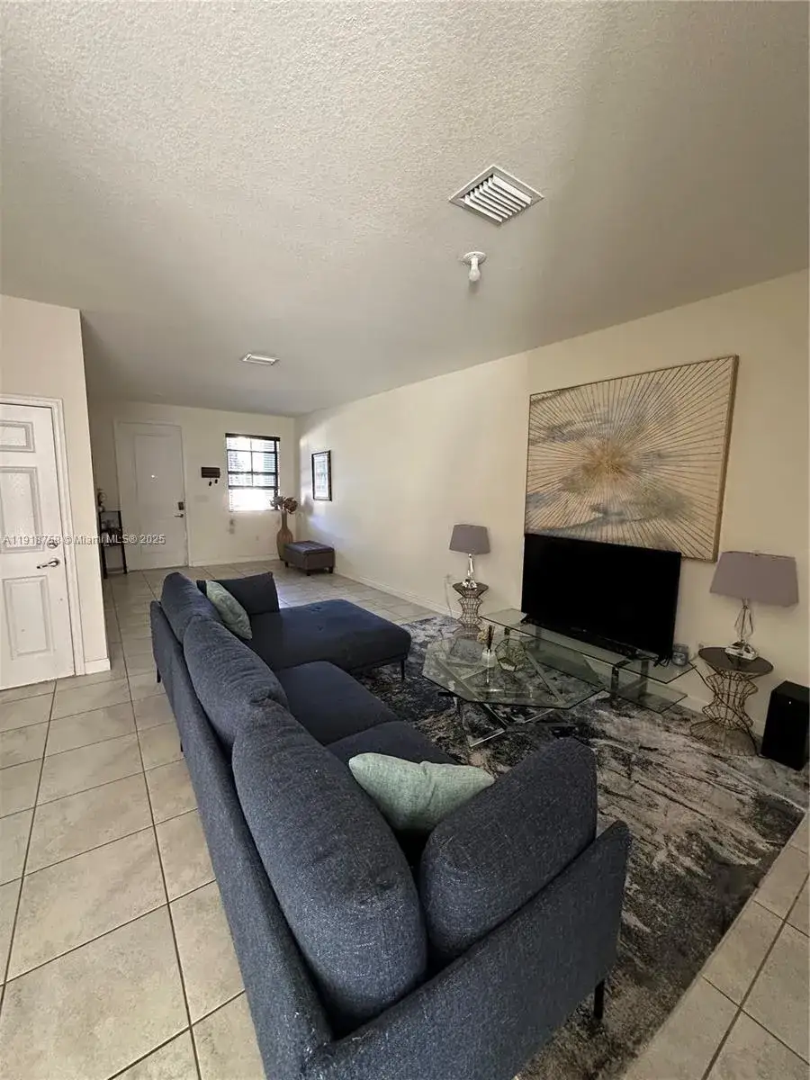 3 bedroom 2 bath Residential for sale at 11472 SW 252nd Ter, Homestead FL 33032