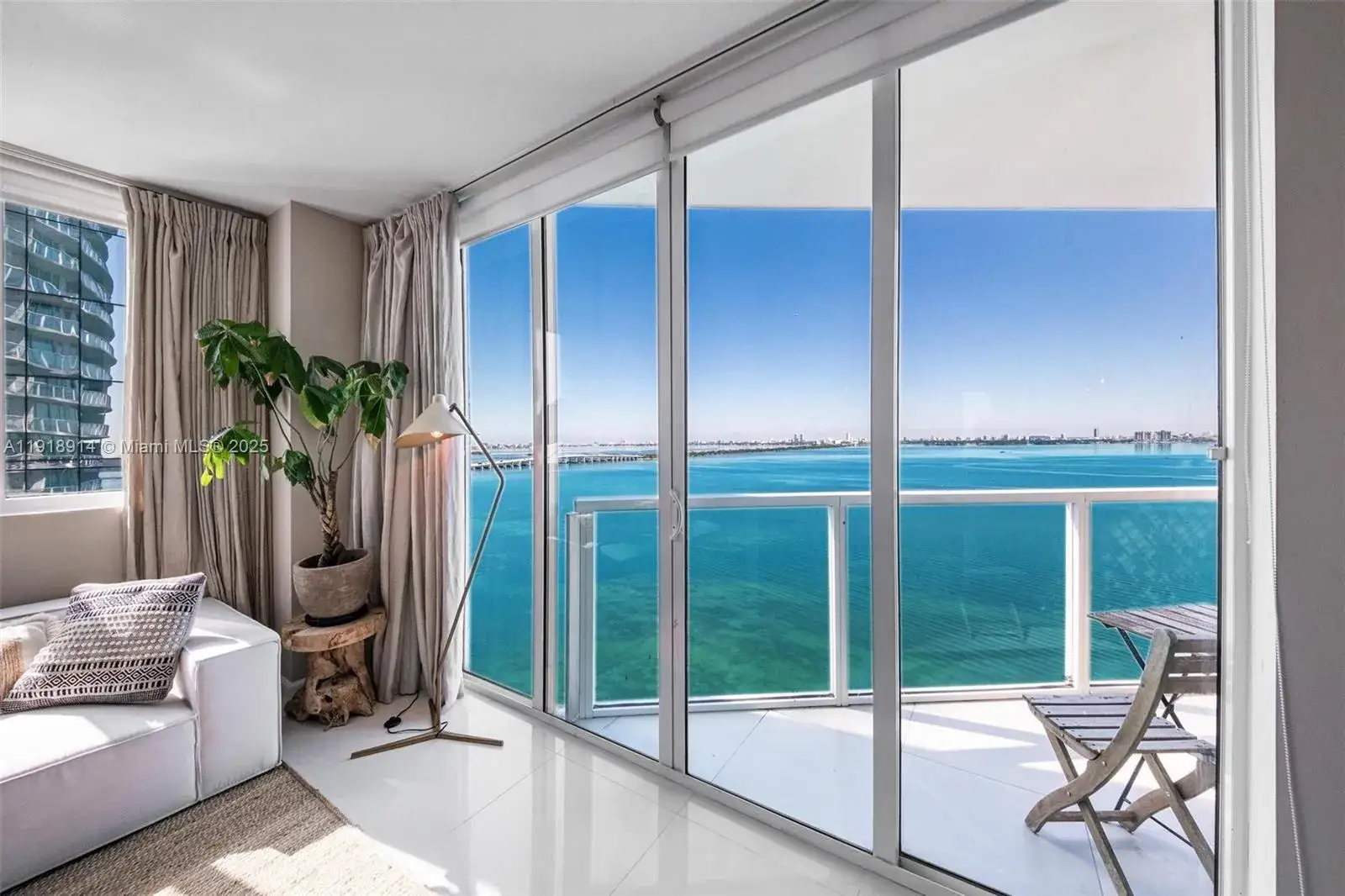 2 bedroom 2 bath Residential for sale at 665 NE 25th St # 1805, Miami FL 33137