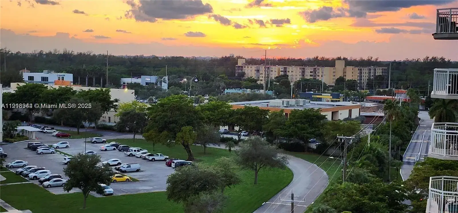 1 bedroom 1 bath Residential for sale at 18021 Biscayne Blvd # 903, Aventura FL 33160