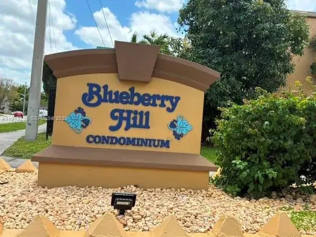 3 bedroom 2 bath Residential for sale at 5831 Blueberry Ct # 80, Lauderhill FL 33313