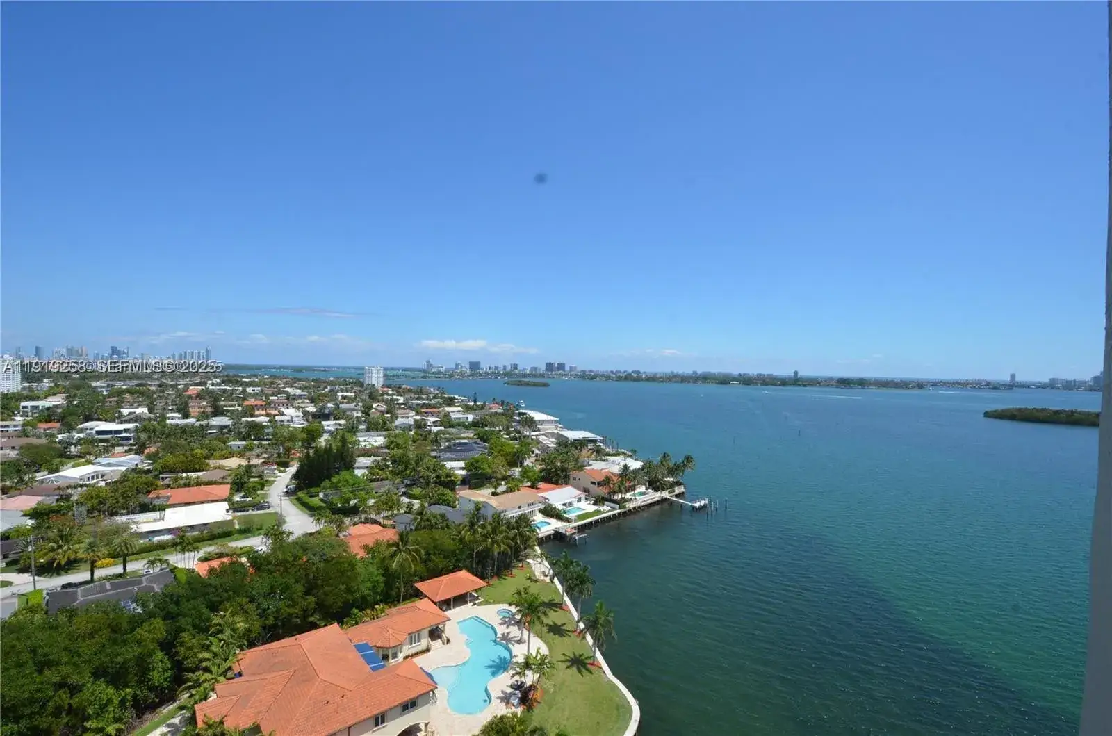 2 bedroom 2 bath Residential for sale at 1800 NE 114th St # 1903, Miami FL 33181