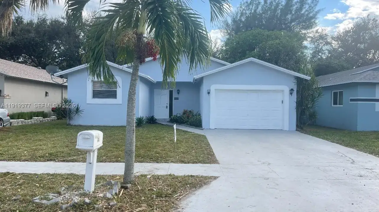 3 bedroom 2 bath Residential Lease for rent at 2444 Raleigh St, Hollywood FL 33020
