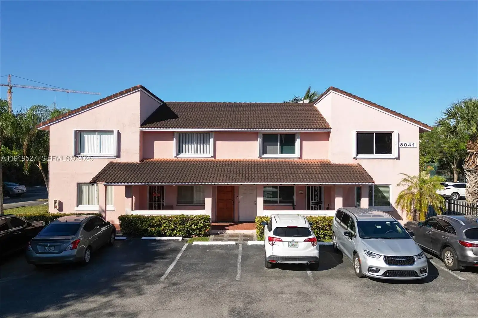 2 bedroom 2 bath Residential for sale at 8041 Lake Dr # 102, Doral FL 33166