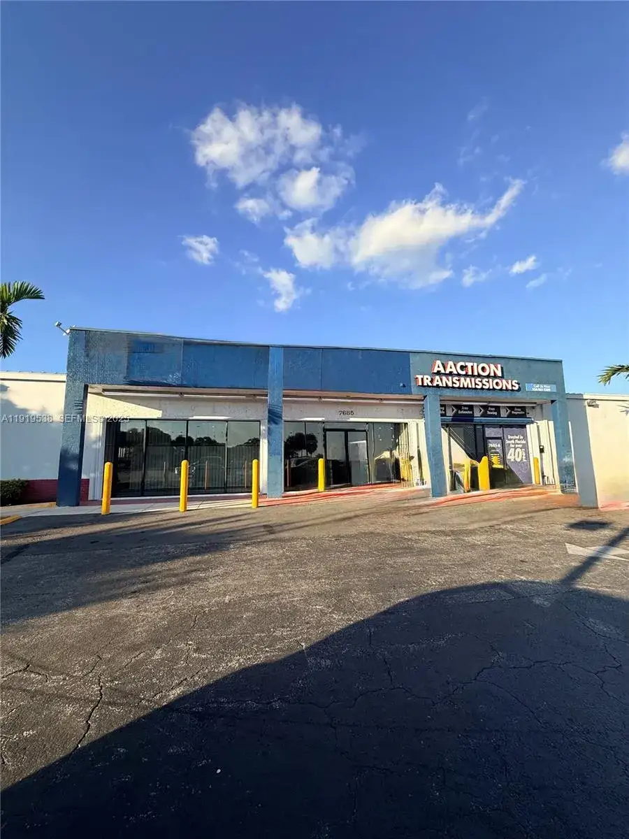 Commercial Sale for sale at 7685 Pines Blvd, Pembroke Pines FL 33024