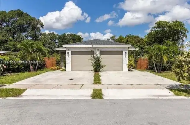 3 bedroom 2 bath Residential for sale at 933 NW 2nd Ave, Fort Lauderdale FL 33311
