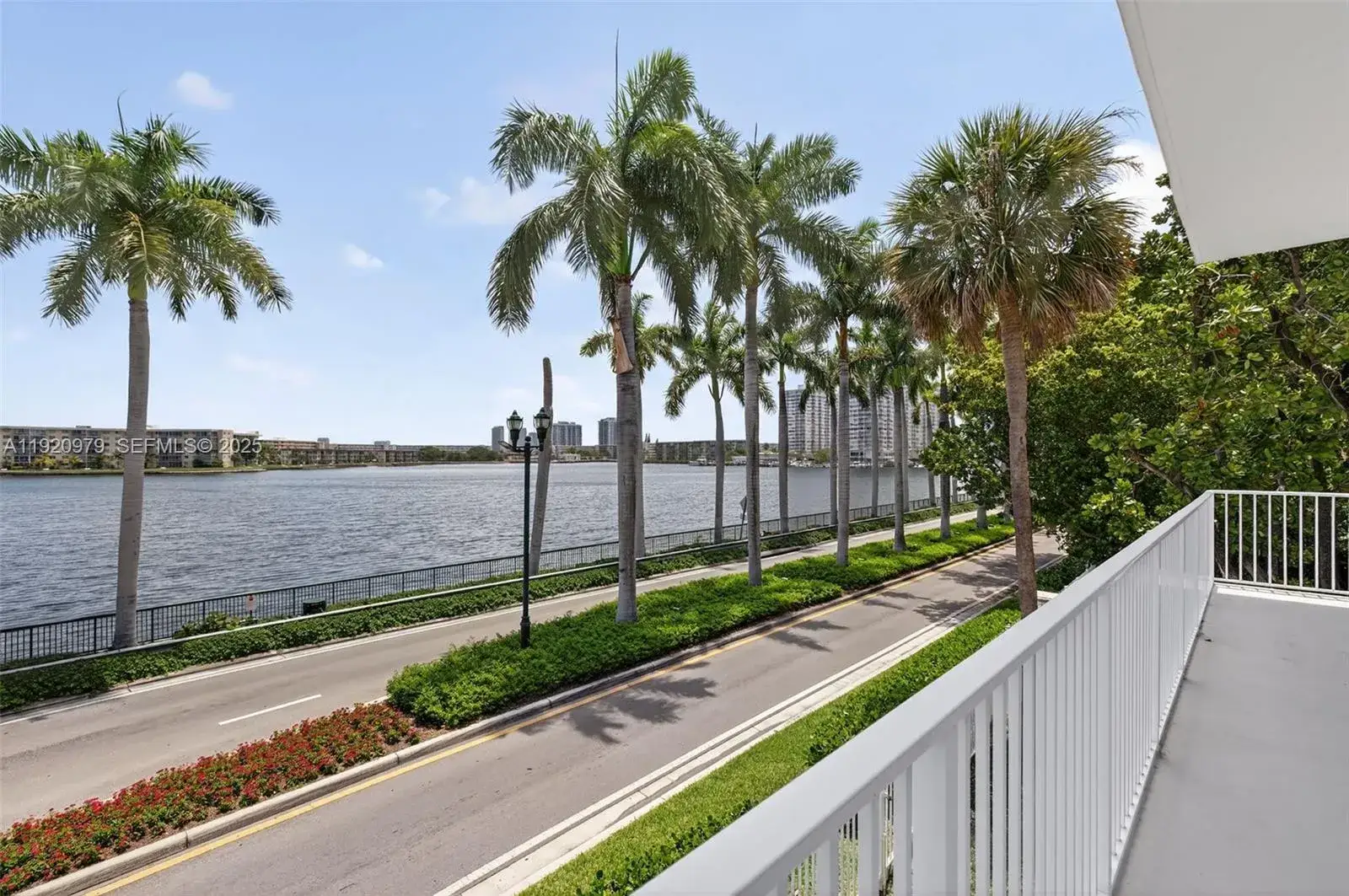2 bedroom 2 bath Residential for sale at 2851 NE 183rd St # 216E, Aventura FL 33160