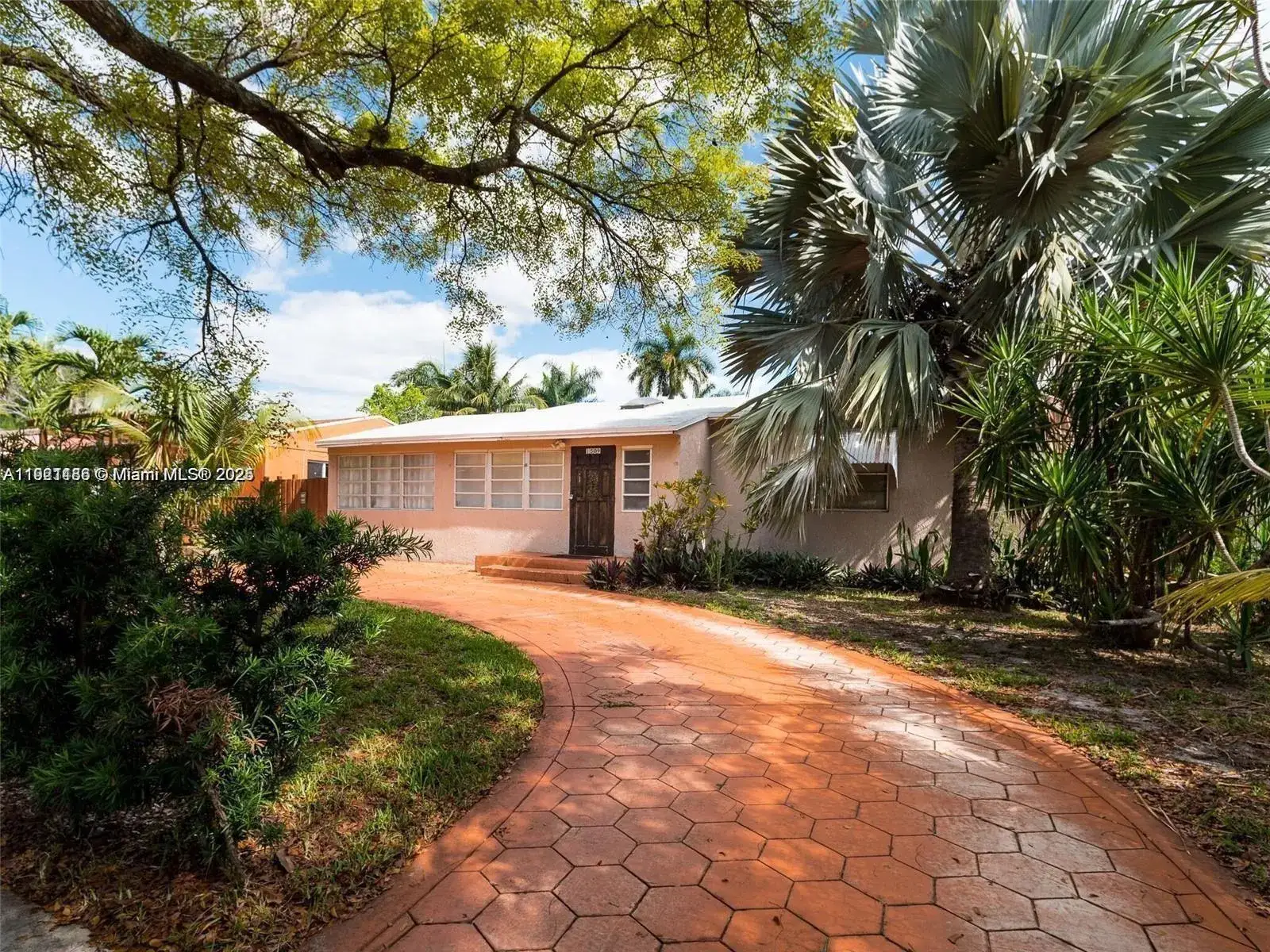 3 bedroom 2 bath Residential for sale at 1509 Fletcher St, Hollywood FL 33020