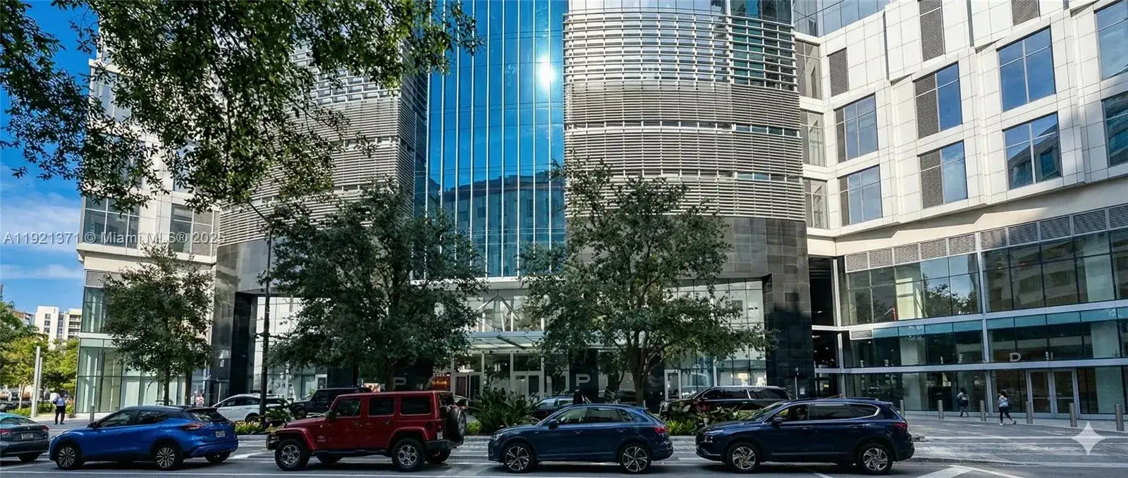 2 bedroom 3 bath Residential for sale at 851 NE 1st Ave # 2008, Miami FL 33132