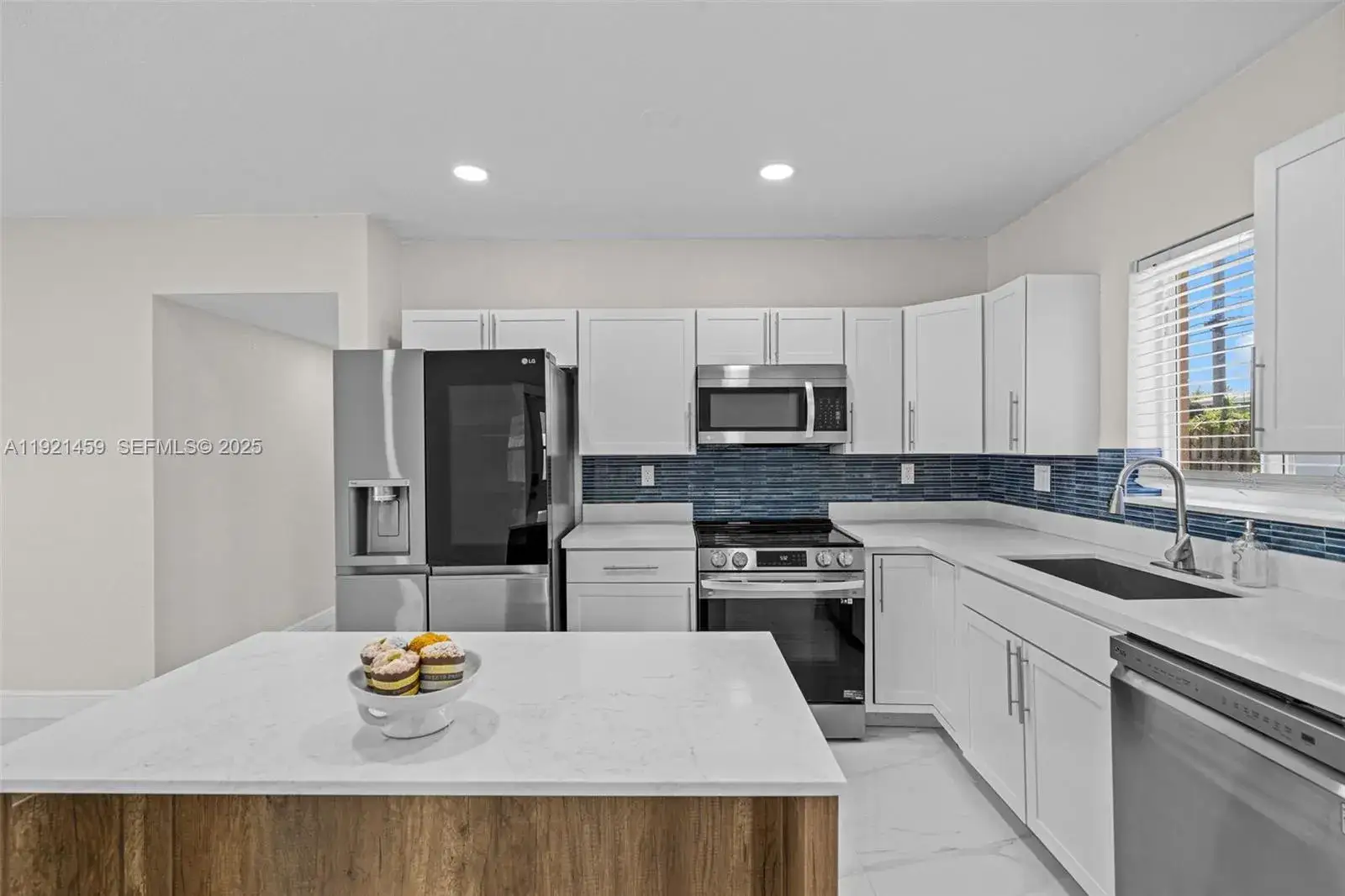 3 bedroom 2 bath Residential for sale at 3220 NW 4th Ct, Lauderhill FL 33311