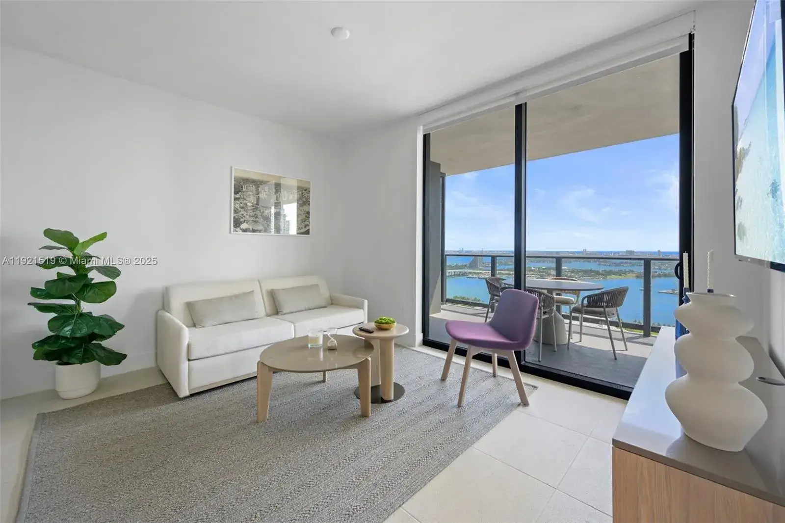 3 bedroom 3 bath Residential Lease for rent at 601 NE 1st Ave # 3316, Miami FL 33132