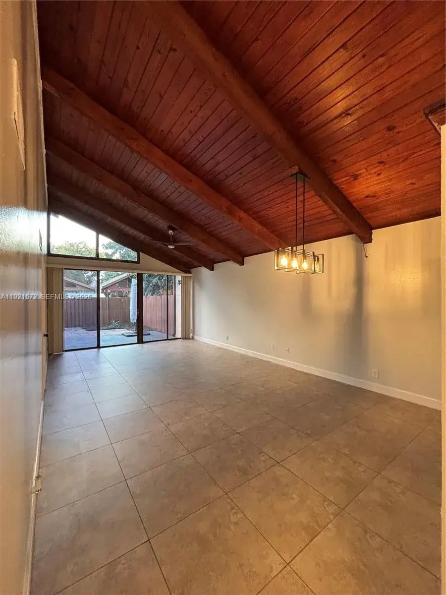 2 bedroom 2 bath Residential Lease for rent at 6180 NW 32nd Ter, Fort Lauderdale FL 33309