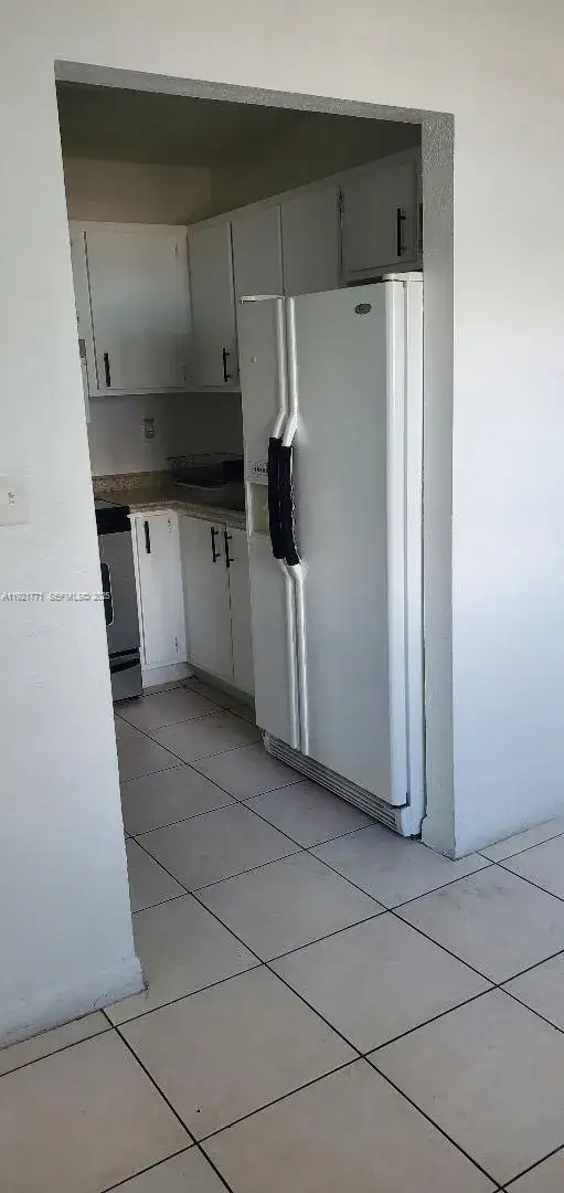 2 bedroom 1 bath Residential Lease for rent at 5702 W 26th Ave # 5702, Hialeah FL 33016