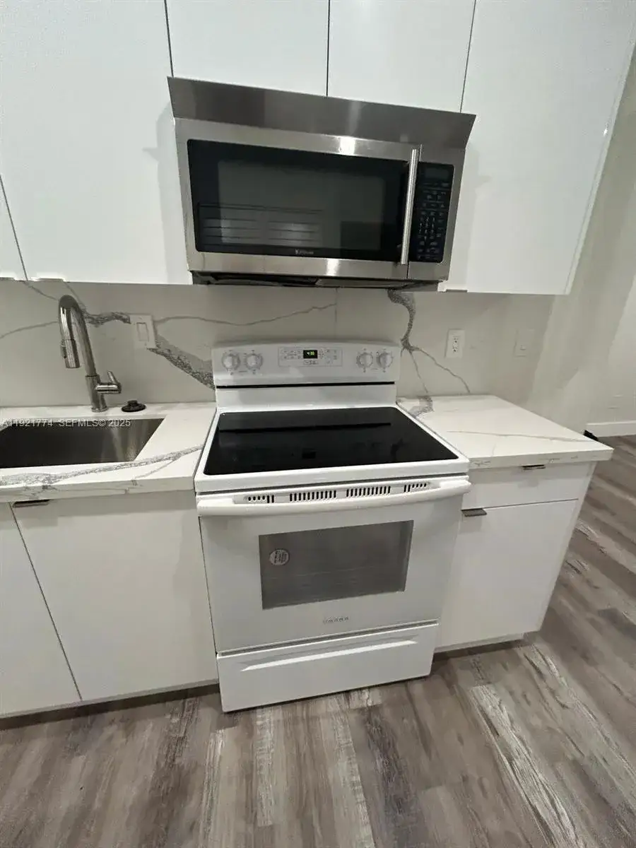 2 bedroom 1 bath Residential Lease for rent at 2931 NW 47th St # 2931, Miami FL 33142