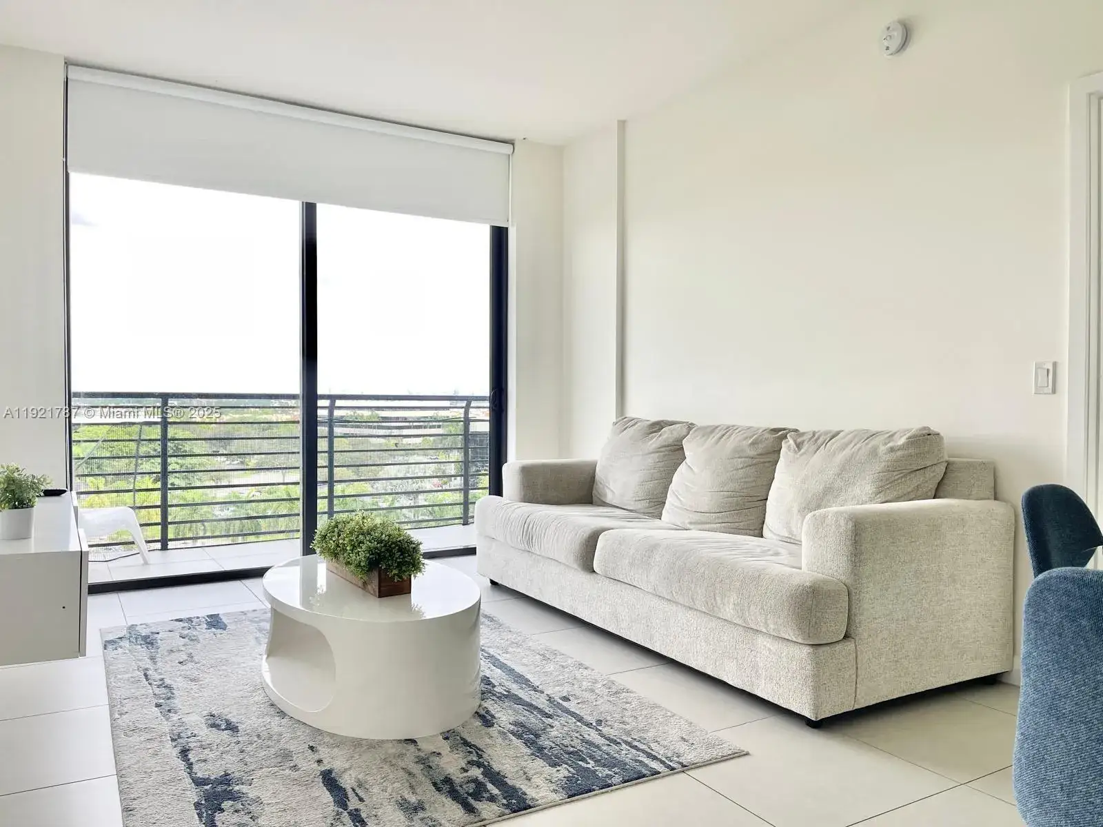 2 bedroom 2 bath Residential for sale at 5350 NW 84th Ave # 705, Doral FL 33166