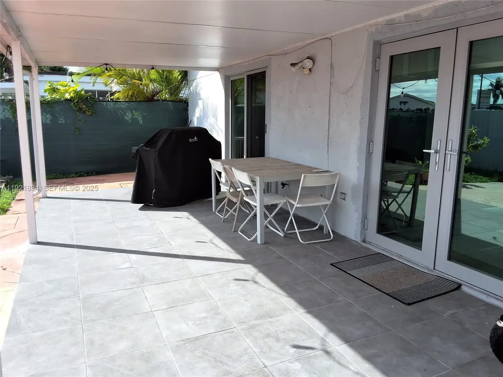 1 bedroom 1 bath Residential Lease for rent at 750 SW 97th Ct Cir # 750, Miami FL 33174
