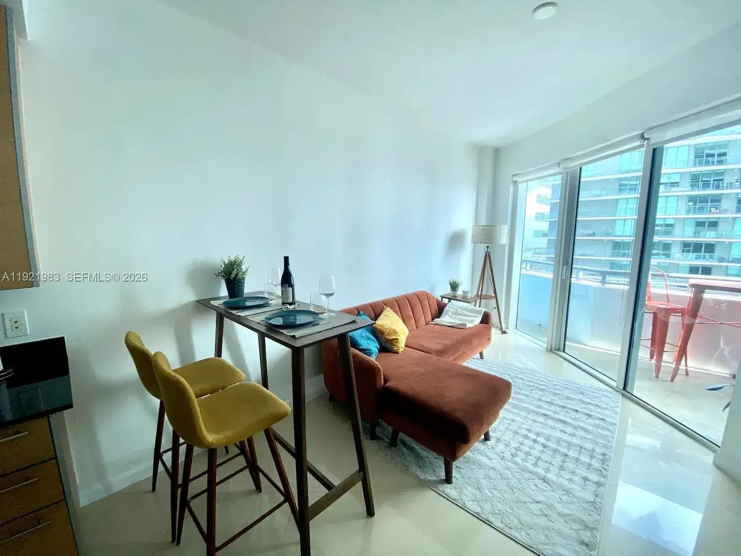 1 bedroom 1 bath Residential for sale at 60 SW 13th St # 4414, Miami FL 33130