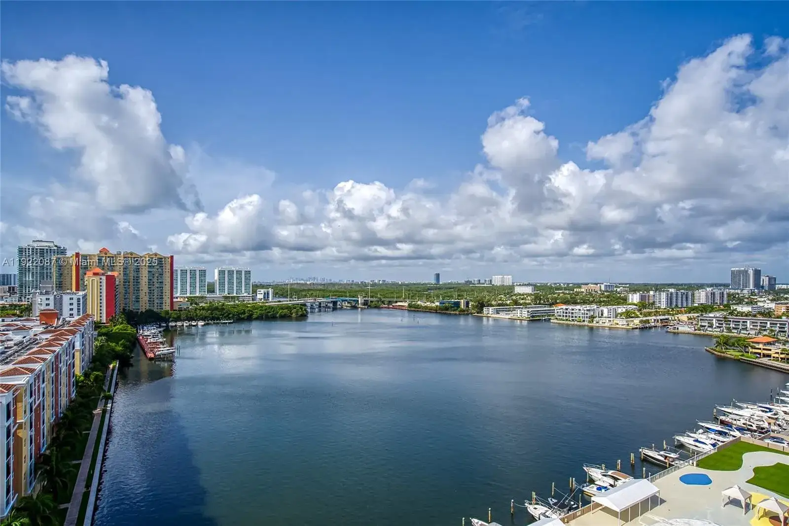 3 bedroom 3 bath Residential for sale at 250 174th ST # 1704, Sunny Isles Beach FL 33160