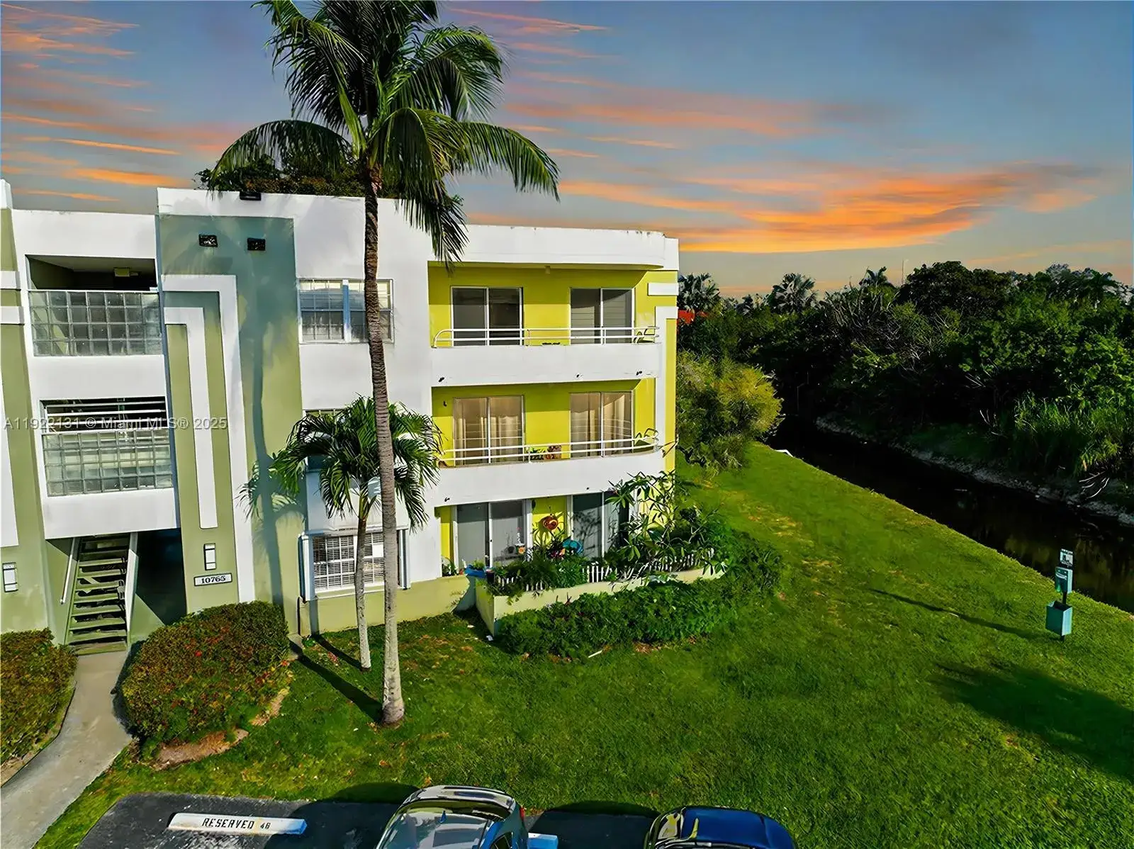 2 bedroom 2 bath Residential for sale at 10765 SW 108th Ave # 208, Miami FL 33176