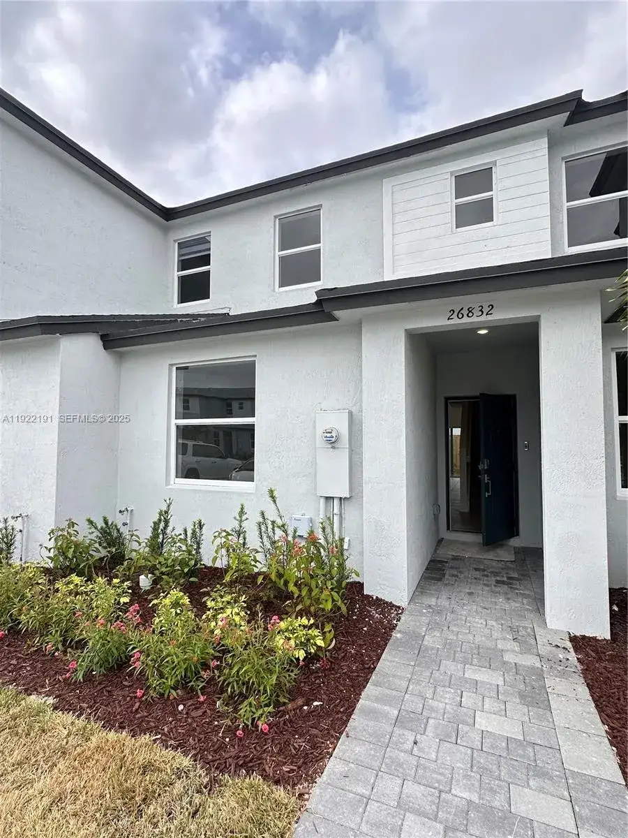 3 bedroom 3 bath Residential Lease for rent at 26832 SW 121 ave # 26832, Miami FL 33032