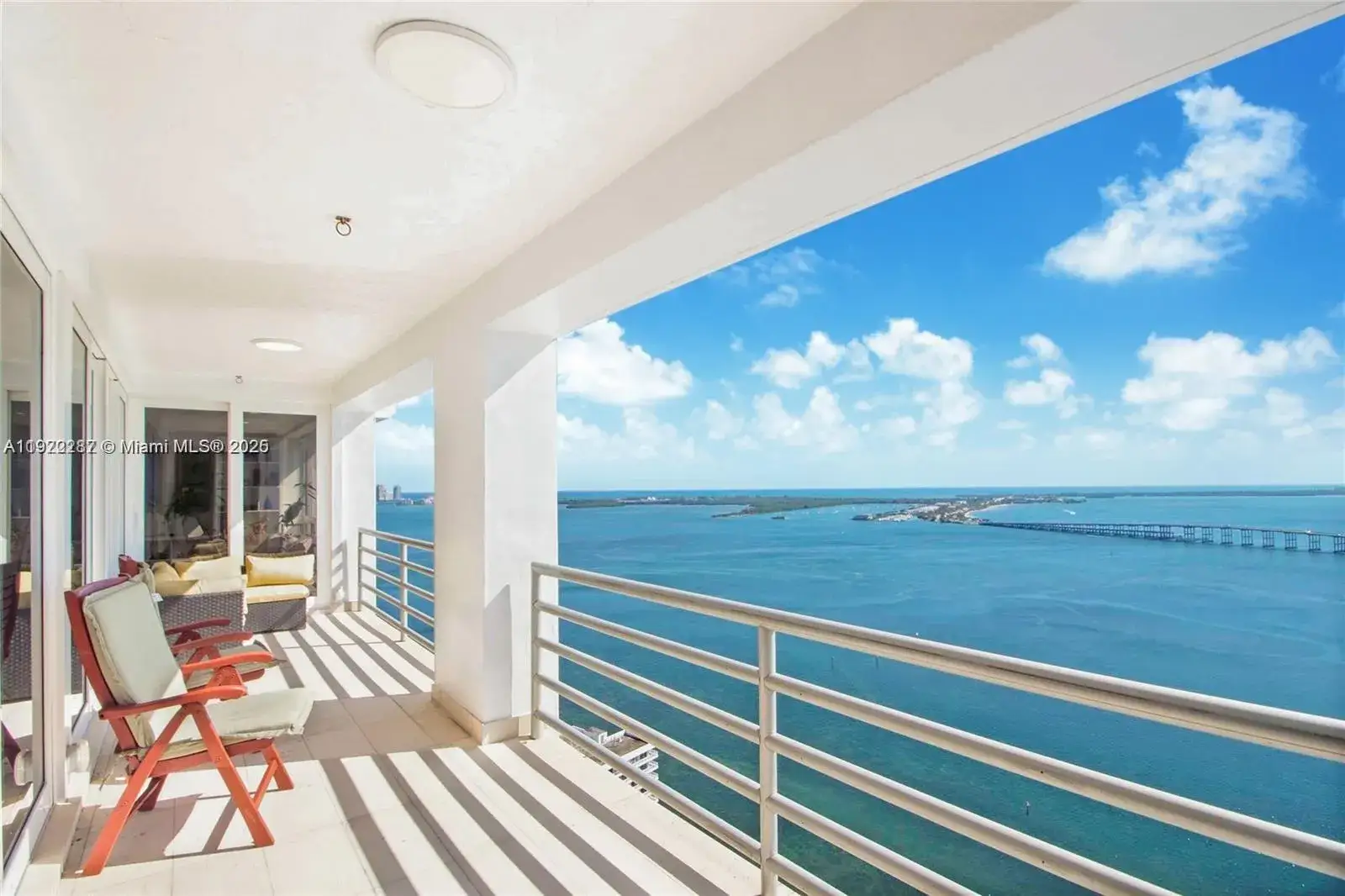 4 bedroom 4 bath Residential Lease for rent at 1541 Brickell Ave # 3902, Miami FL 33129