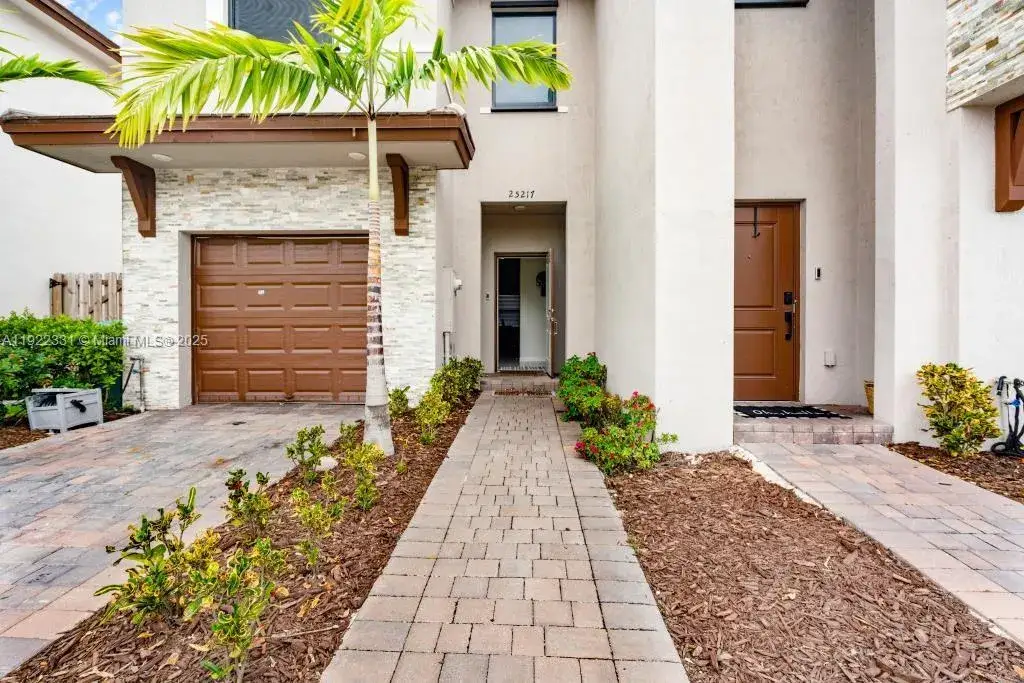 3 bedroom 2 bath Residential for sale at 25217 SW 107th Ct, Homestead FL 33032