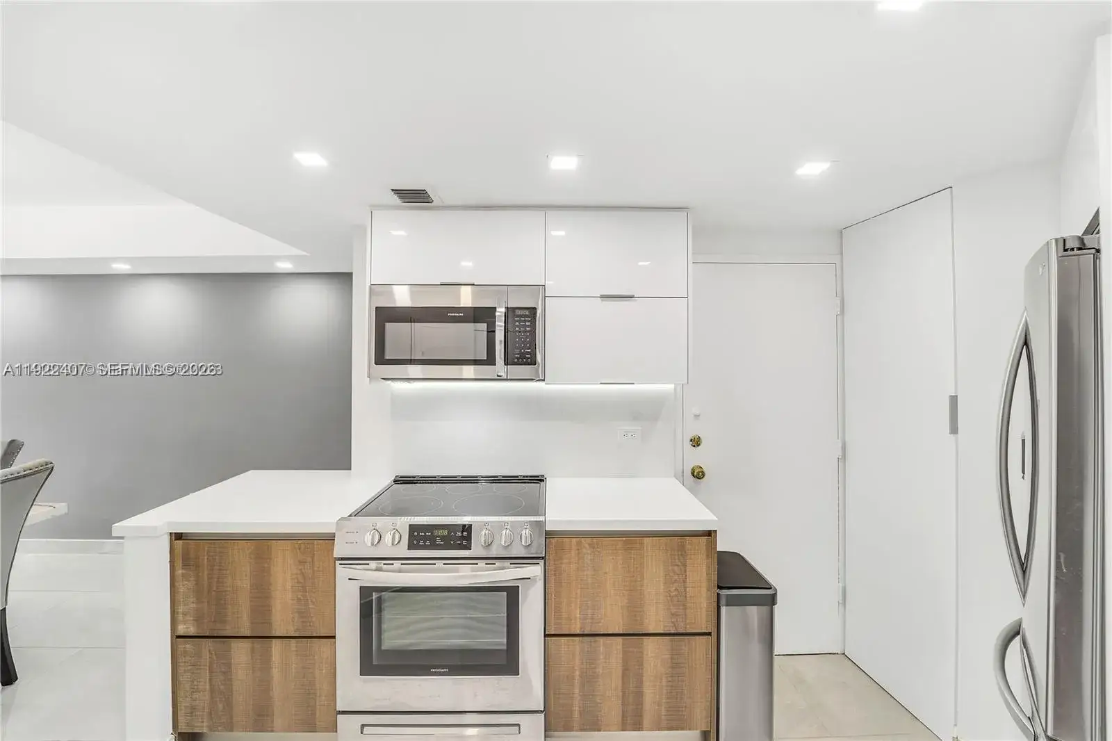 2 bedroom 2 bath Residential for sale at 999 Brickell Bay Dr # 711, Miami FL 33131