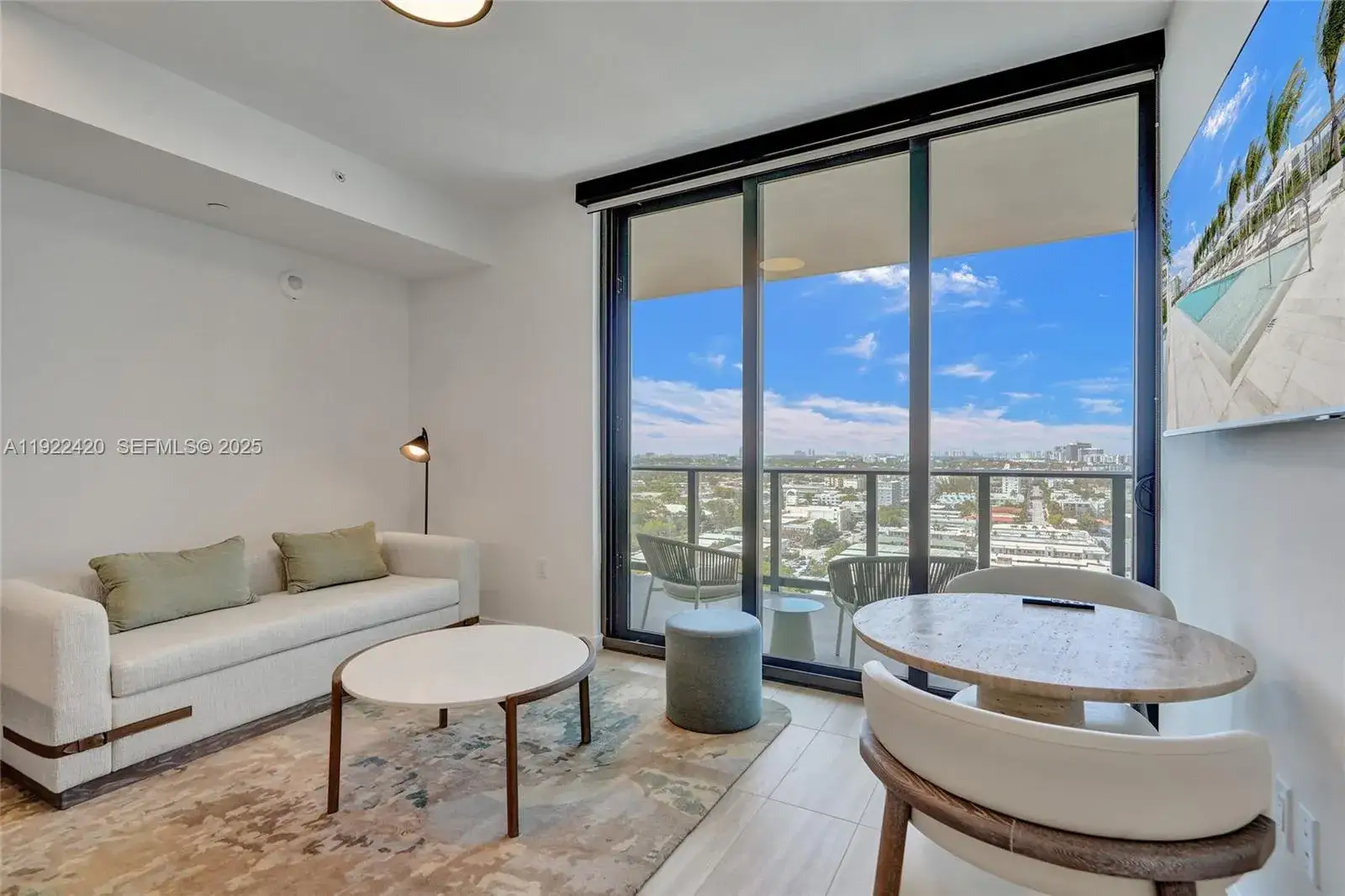 1 bedroom 1 bath Residential for sale at 580 72nd St # 905, Miami Beach FL 33141