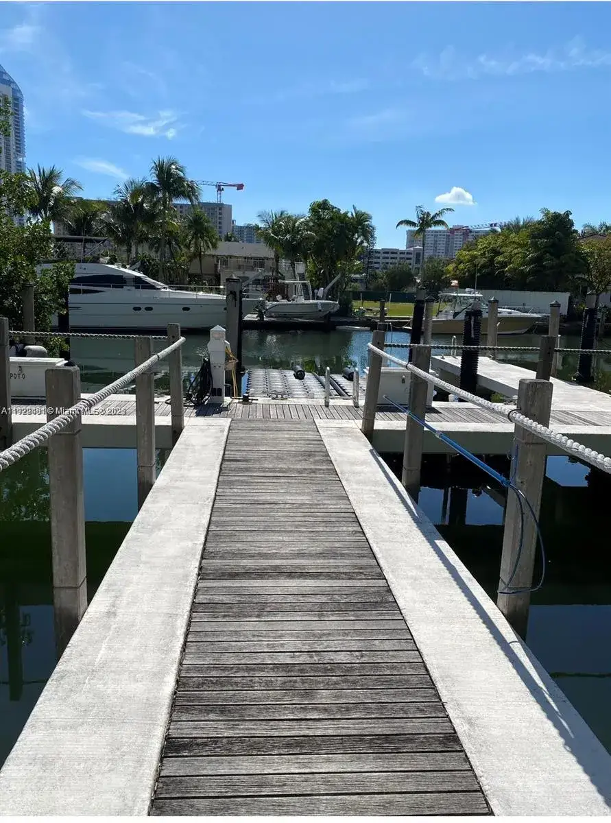 Land/Boat Docks for sale at 16400 Collins Ave, Sunny Isles Beach FL 33160