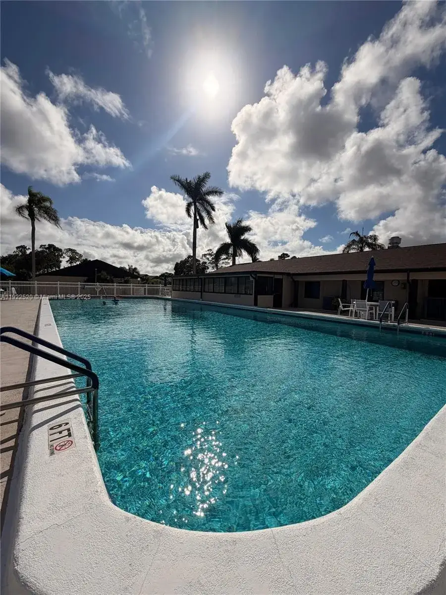 2 bedroom 2 bath Residential for sale at 434 Pine Glen Ln # 1, Green Acres FL 33463