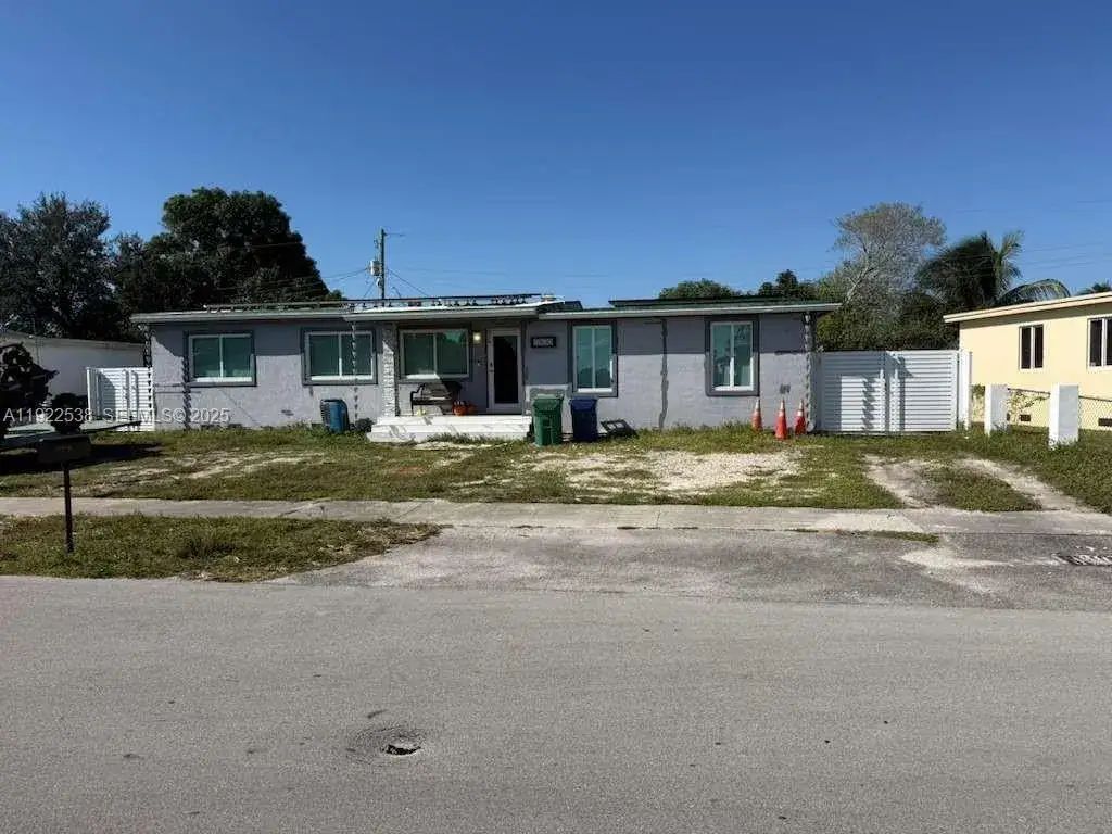 5 bedroom 3 bath Residential for sale at 17630 NW 36th Ave, Miami Gardens FL 33056