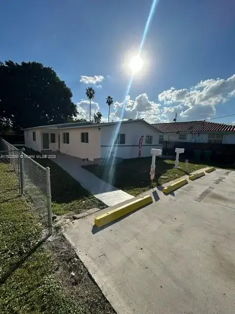 2 bedroom 1 bath Residential Lease for rent at 7154 SW 22nd St # 7154, Miami FL 33155