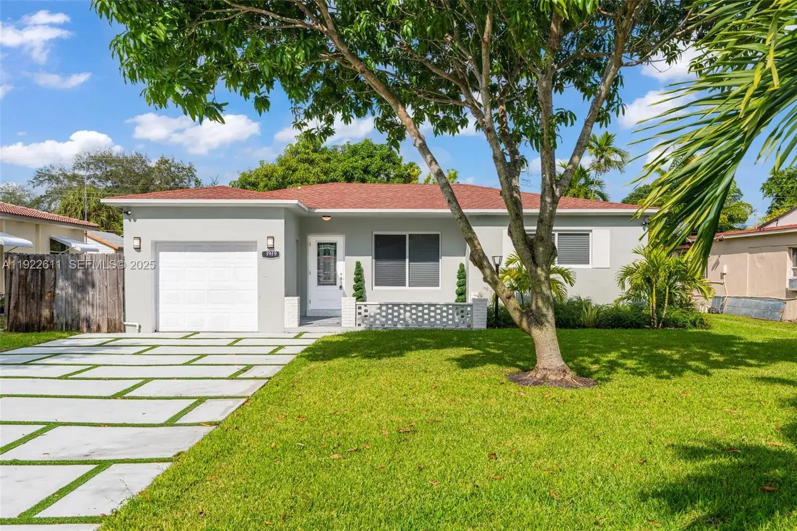 3 bedroom 2 bath Residential for sale at 1979 NE 176th St, North Miami Beach FL 33162