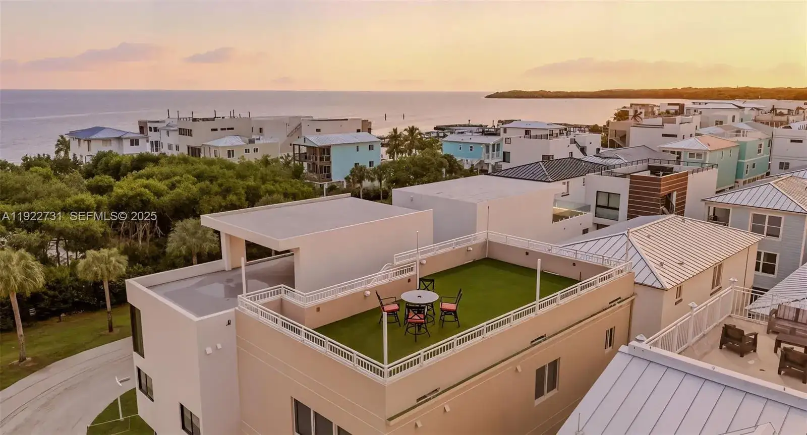 4 bedroom 3 bath Residential for sale at 94825 Overseas hwy 276, Key Largo FL 33037