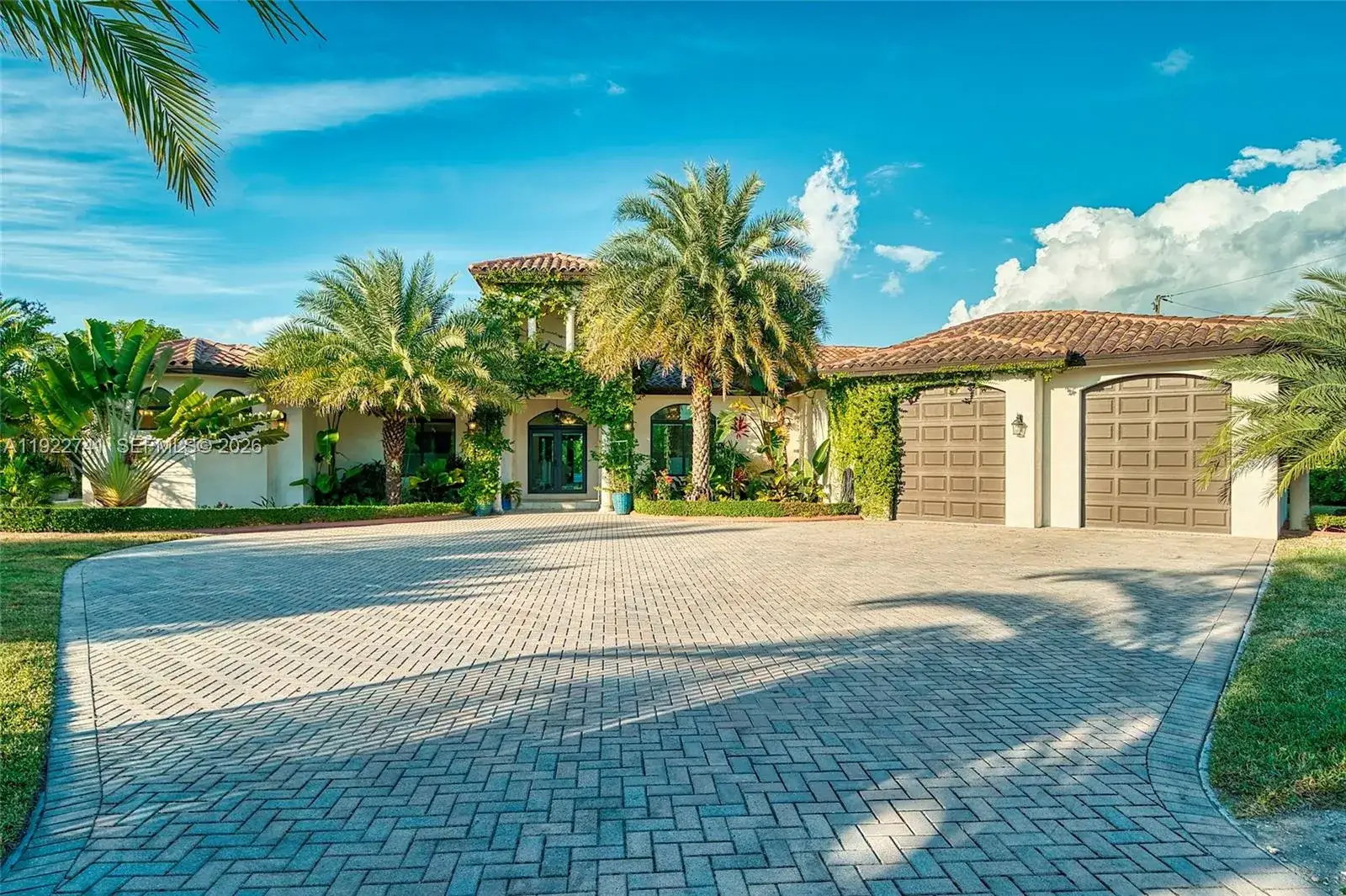 4 bedroom 3 bath Residential for sale at 15701 SW 254th St, Homestead FL 33031